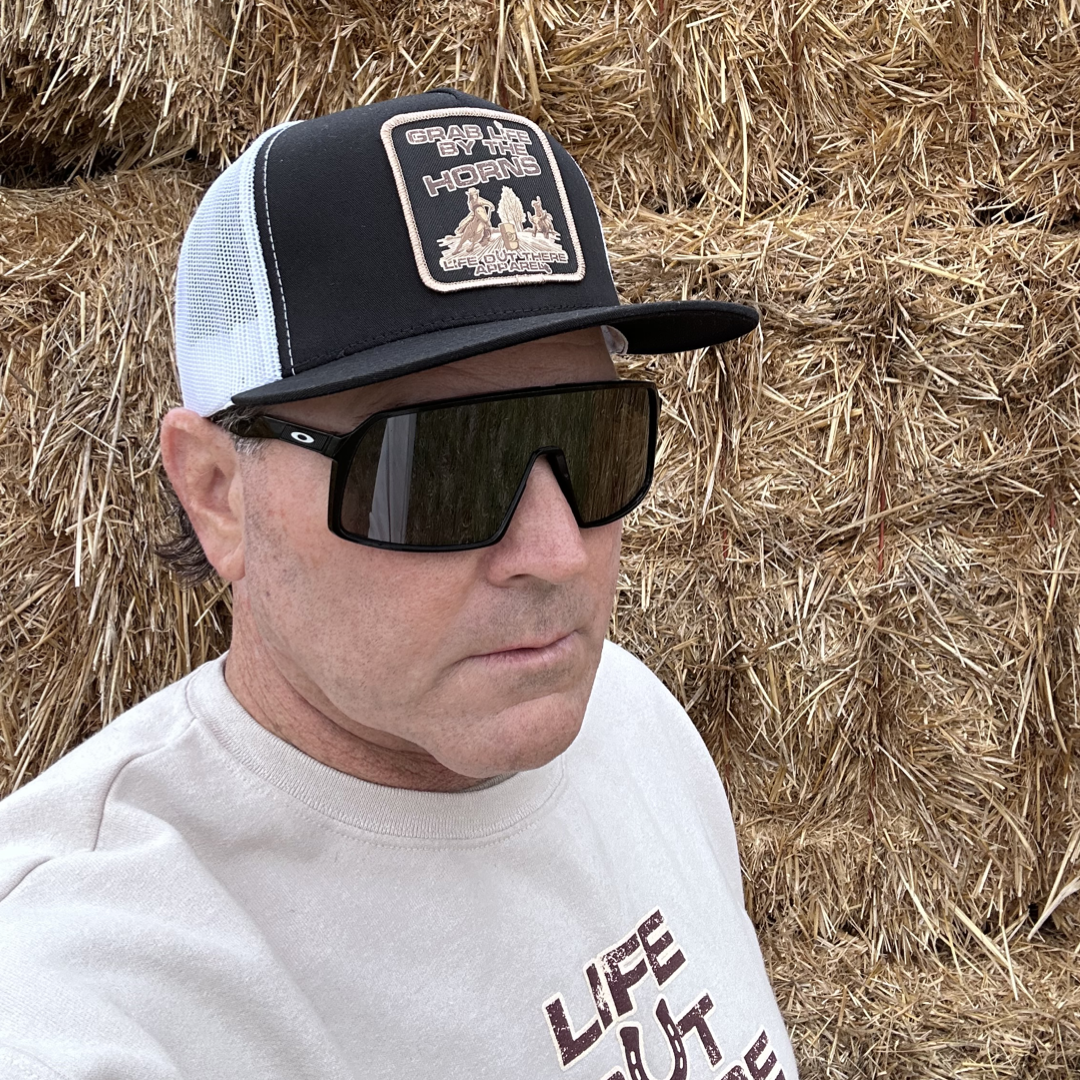 Grab Life Snapback Trucker Hats - BLK/WHT