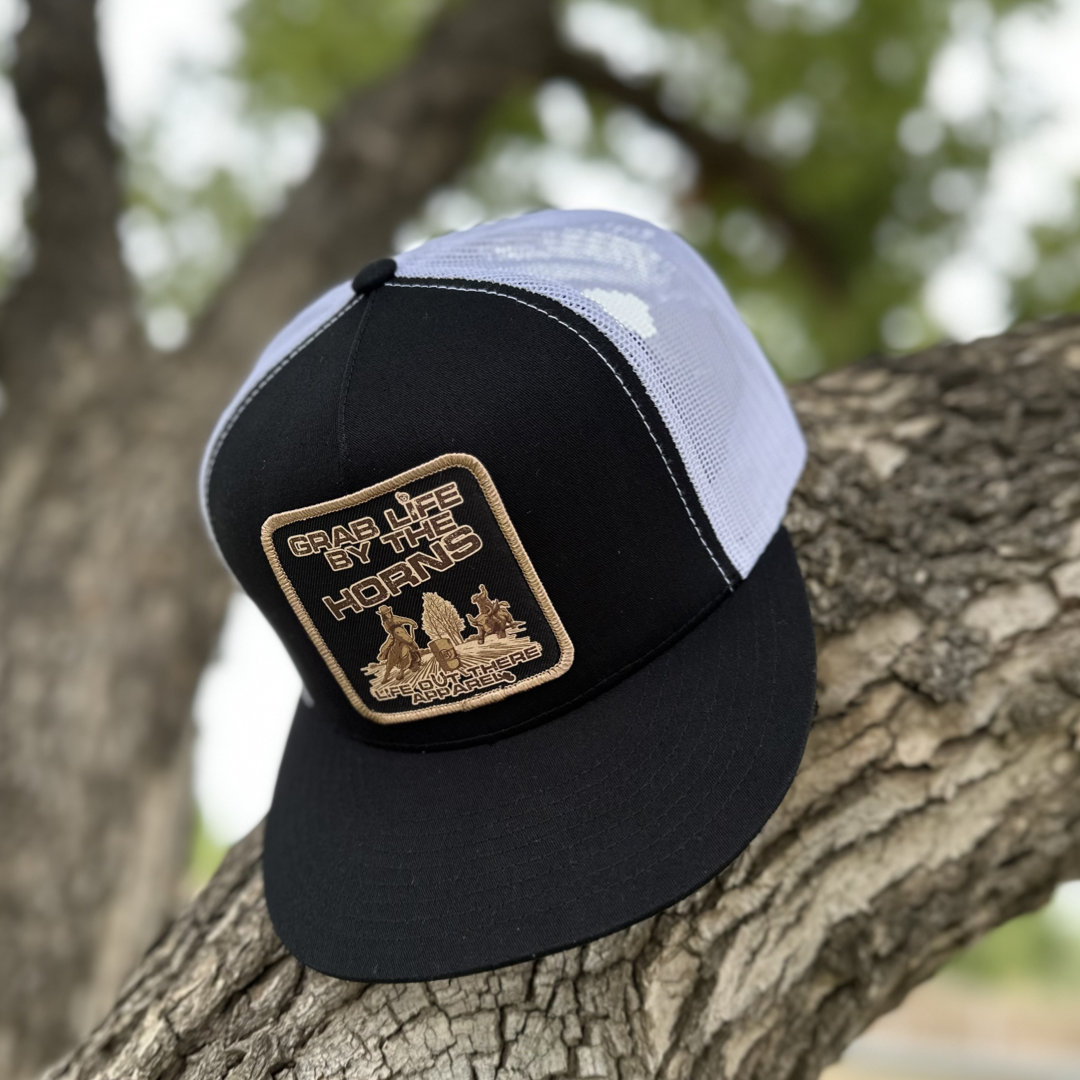 Grab Life Snapback Trucker Hats - BLK/WHT