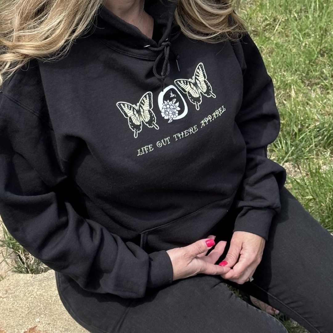 Love Mom Hoodie - Black